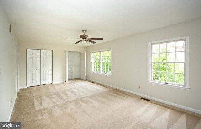 Building Photo - 1335 Littlefield Pl