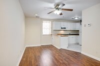 Building Photo - 1 Bedroom Apartment Downtown