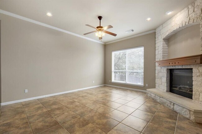 Building Photo - 321 Grafton Ln