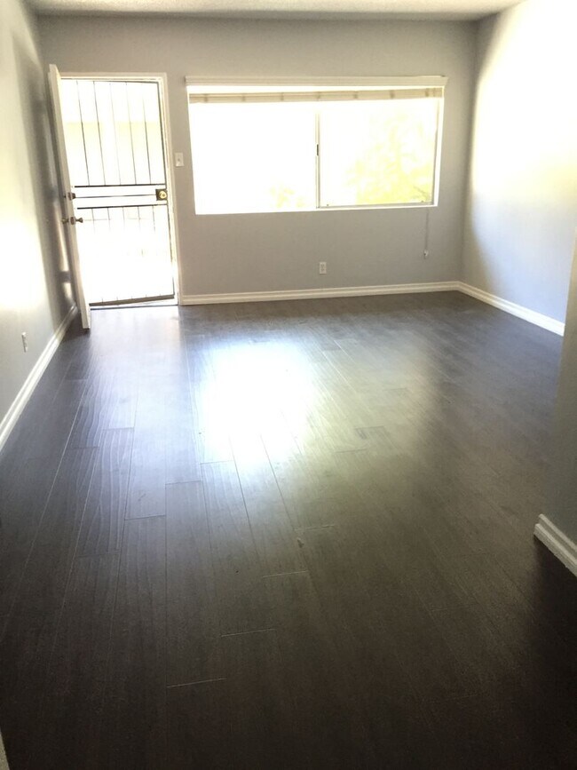 Interior Photo - 350 Wisconsin Avenue