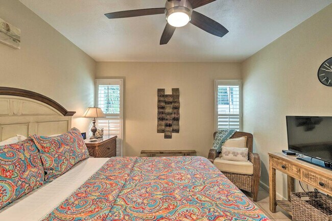 Building Photo - 2850 Gulf of Mexico Dr