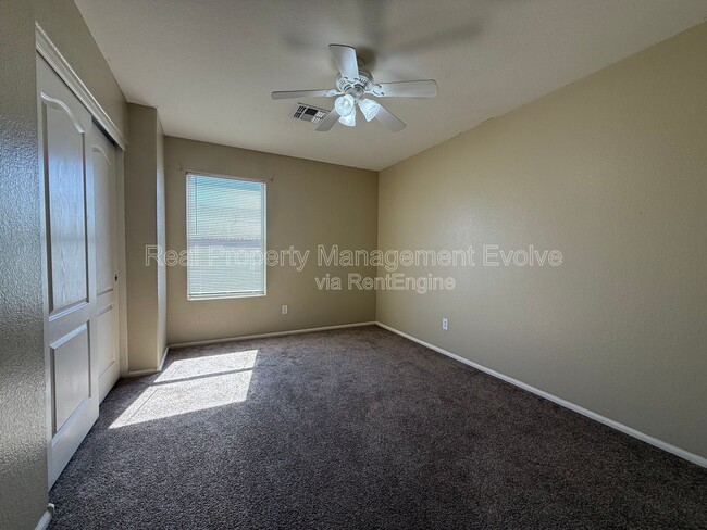 Building Photo - 12539 W Medlock Dr