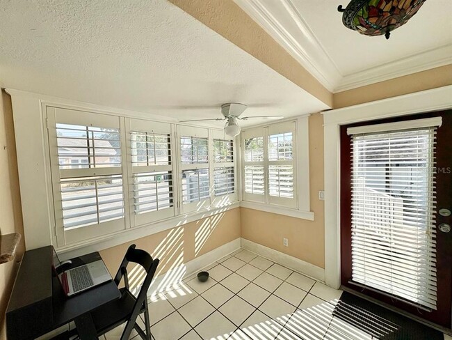 Building Photo - 302 W Haya St