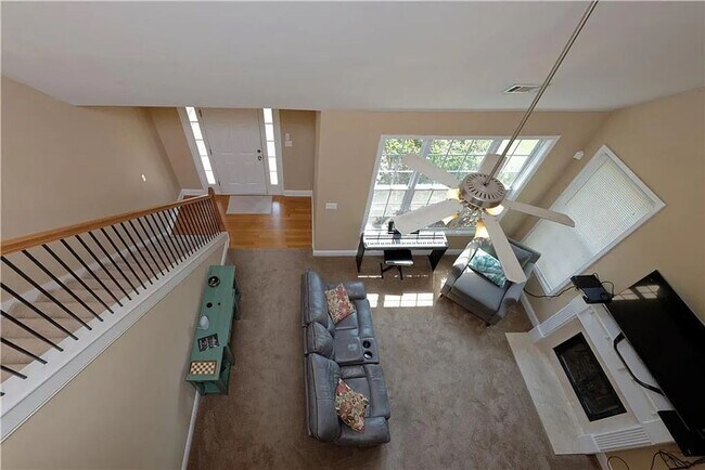 Building Photo - 5 Bedroom 3.5 Bathroom House in Douglasville GA