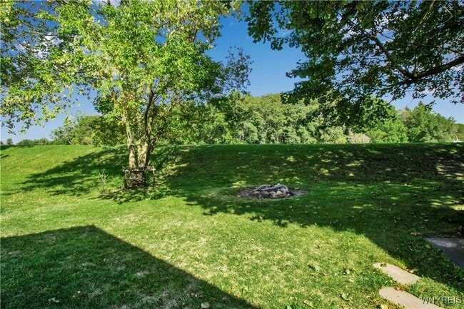 Building Photo - 63 St John St