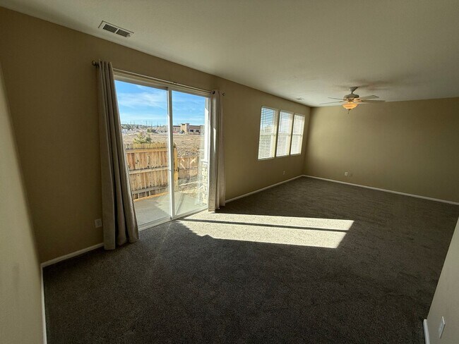 Building Photo - Modern 3-Bedroom Home with Stylish Upgrades