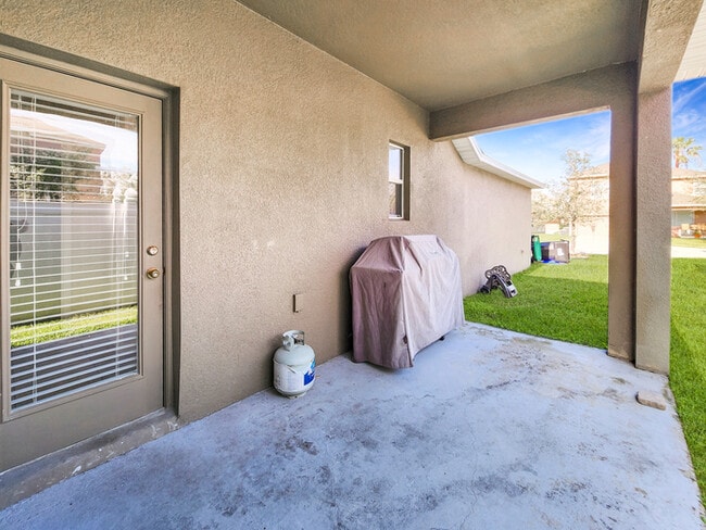 Building Photo - Gorgeous home in Independence!