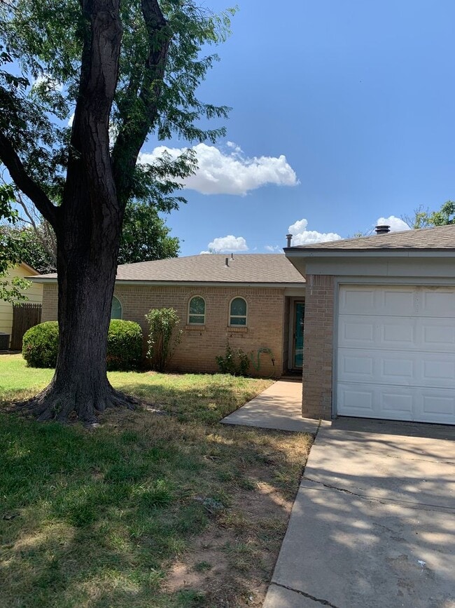 Building Photo - 5114 Chisholm Trail