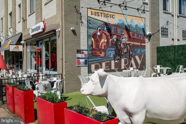 Building Photo - 340 Wesmond Dr