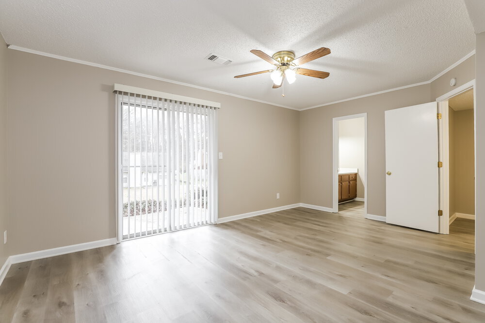 Building Photo - 1175 Riverside Trce