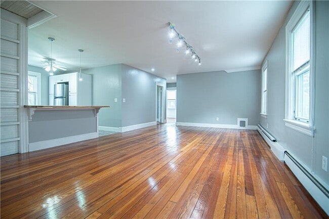 Building Photo - 80-80 Forest St