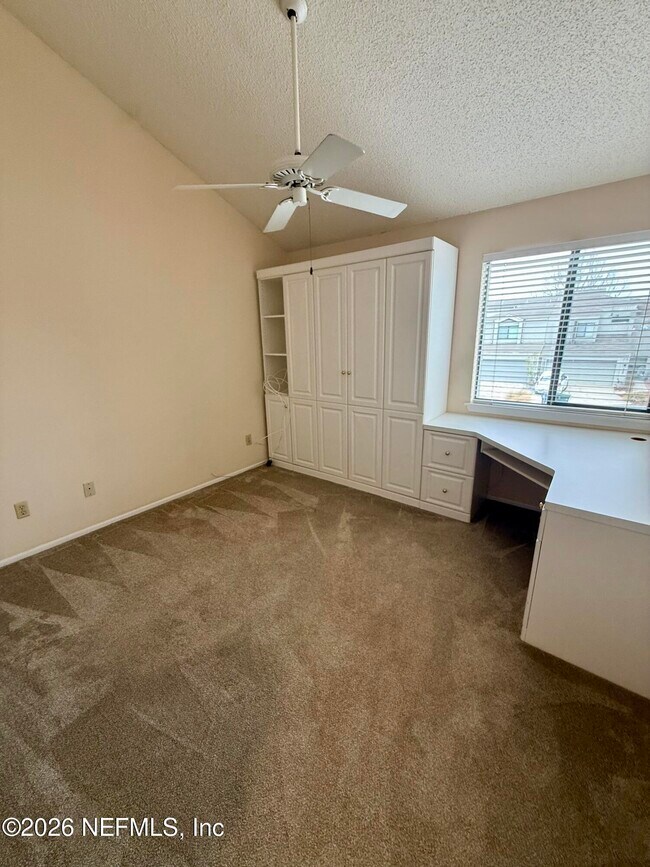 Building Photo - 536 Pelican Key