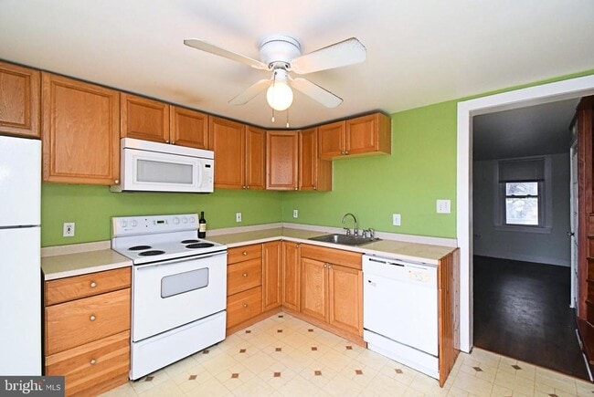 Building Photo - 2 High St