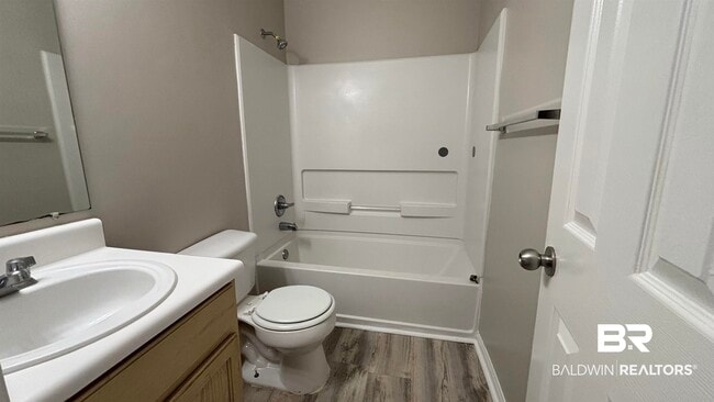 Building Photo - 1517 Regency Rd