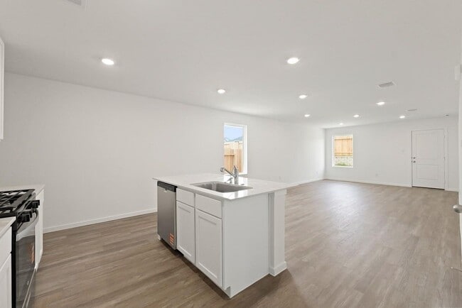 Building Photo - 14315 Leafy Willow Dr