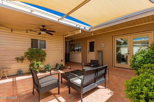 Building Photo - 8490 E Chaparral Rd