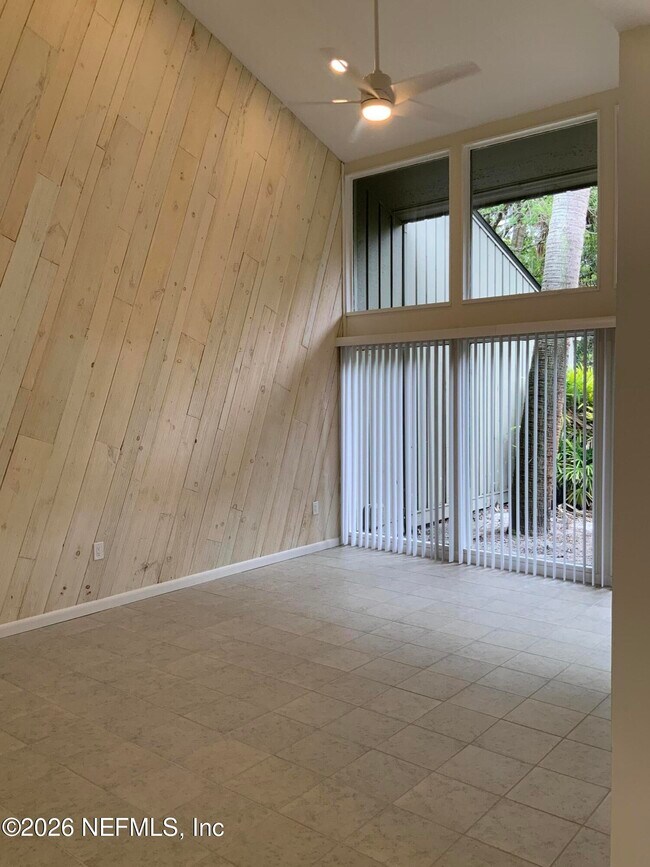 Building Photo - 9787 Sawgrass Dr E