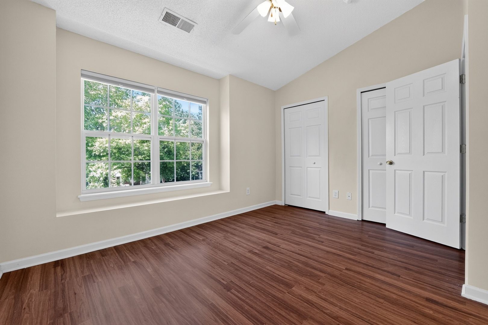 Building Photo - 204 Butler Pl