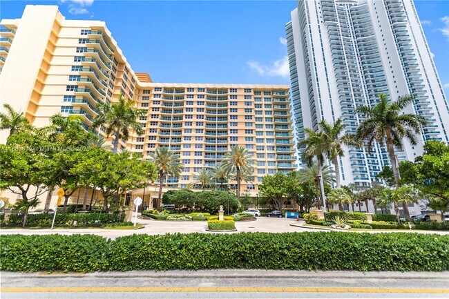 Building Photo - 2501 S Ocean Dr