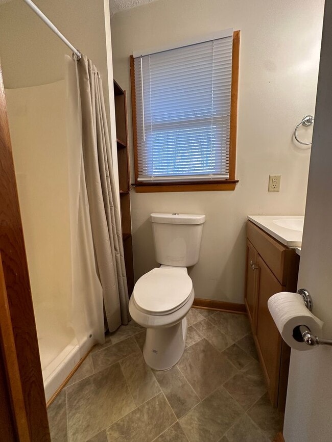 Building Photo - 1308 Minebank Rd