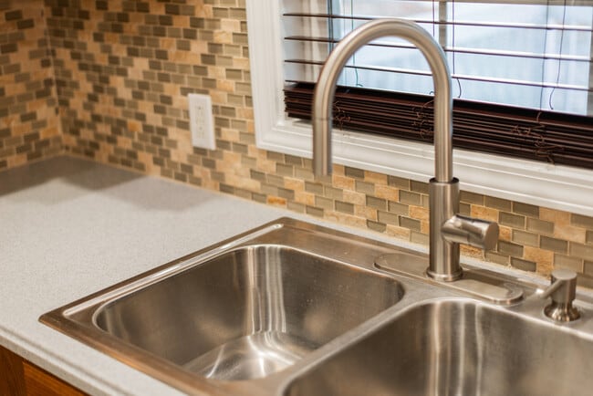 Building Photo - 398 Shady Brook Dr