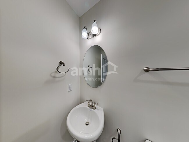 Building Photo - 53 Shelby Ct