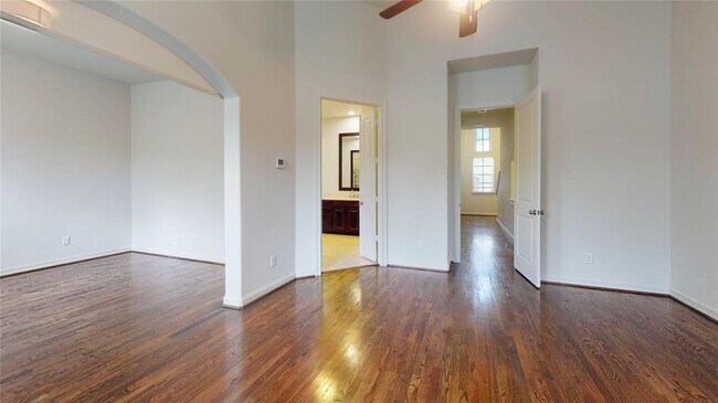 Building Photo - 1708 Upland Lakes