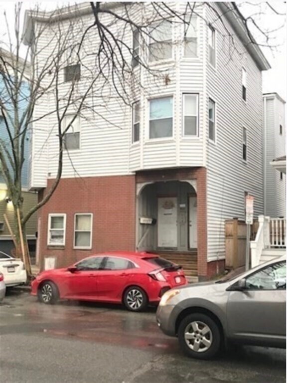 Building Photo - 220 Pearl St