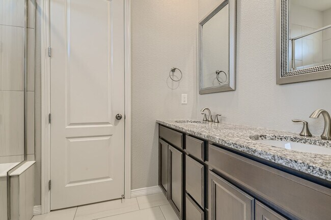 Building Photo - 8148 S Jackson Gap St