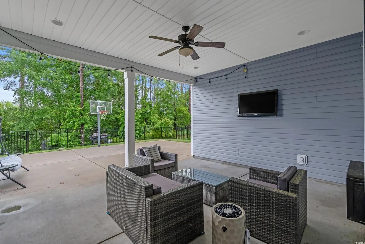 backyard - 3620 Diamond Stars Way