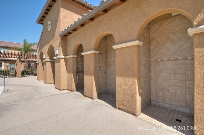 Building Photo - 17010 Calle Trevino