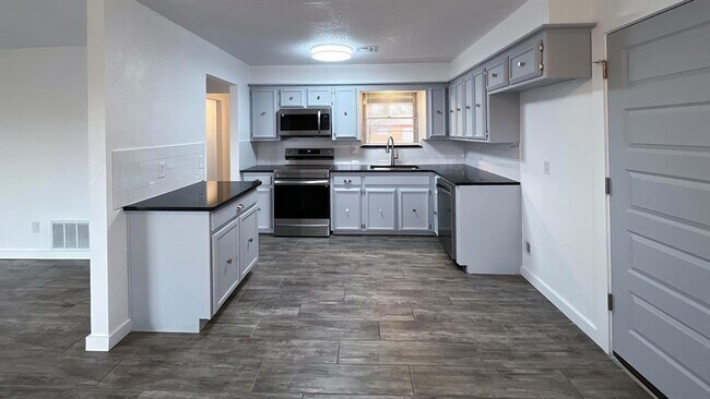 Building Photo - 5929 NW 62nd St