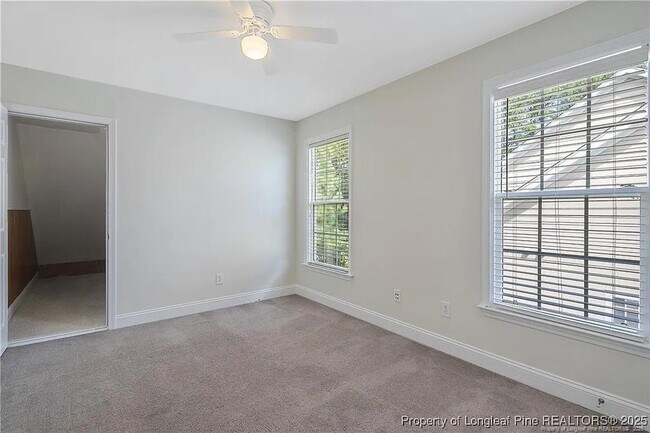 Building Photo - 177 Lamplighter Way