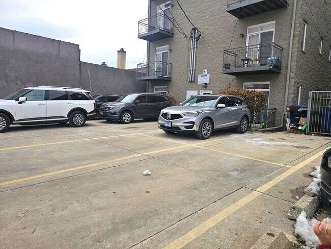 Building Photo - 7932 W Grand Ave