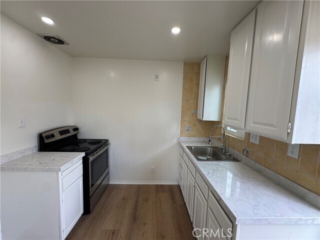 Building Photo - 1012 Aldgate Ave
