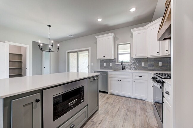 Building Photo - Brand New Home In Noble!