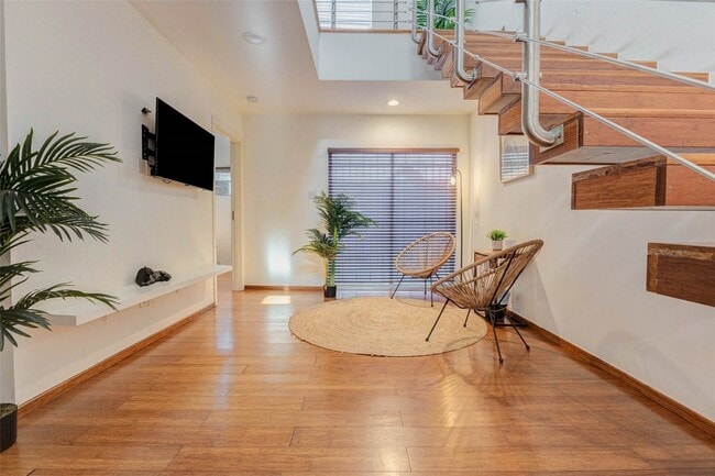 Building Photo - 4115 Chartres St