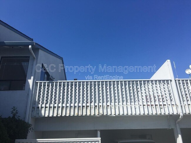 Building Photo - 360 Prescott Ave