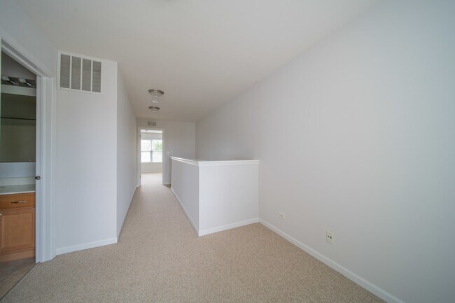 Building Photo - 1450 Prescott Dr