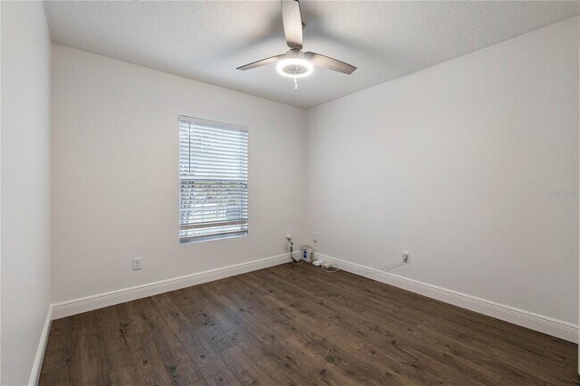 Building Photo - 137 Wellwood Ln