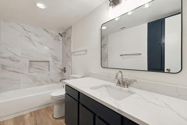 Building Photo - 3827 Gilbert Ave