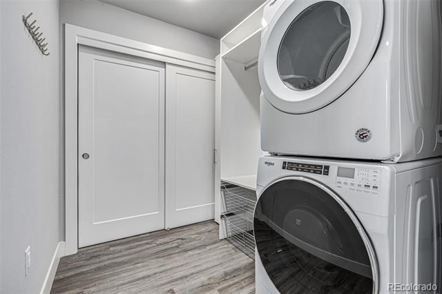 Building Photo - 6618 E Lowry Blvd