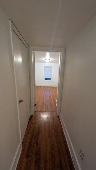 Building Photo - 727 Washington Ave