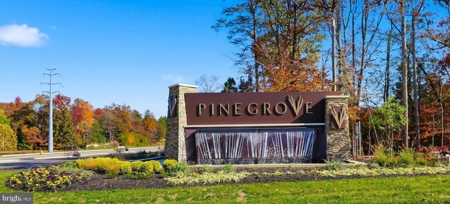 Building Photo - 466 Still Feather Ave