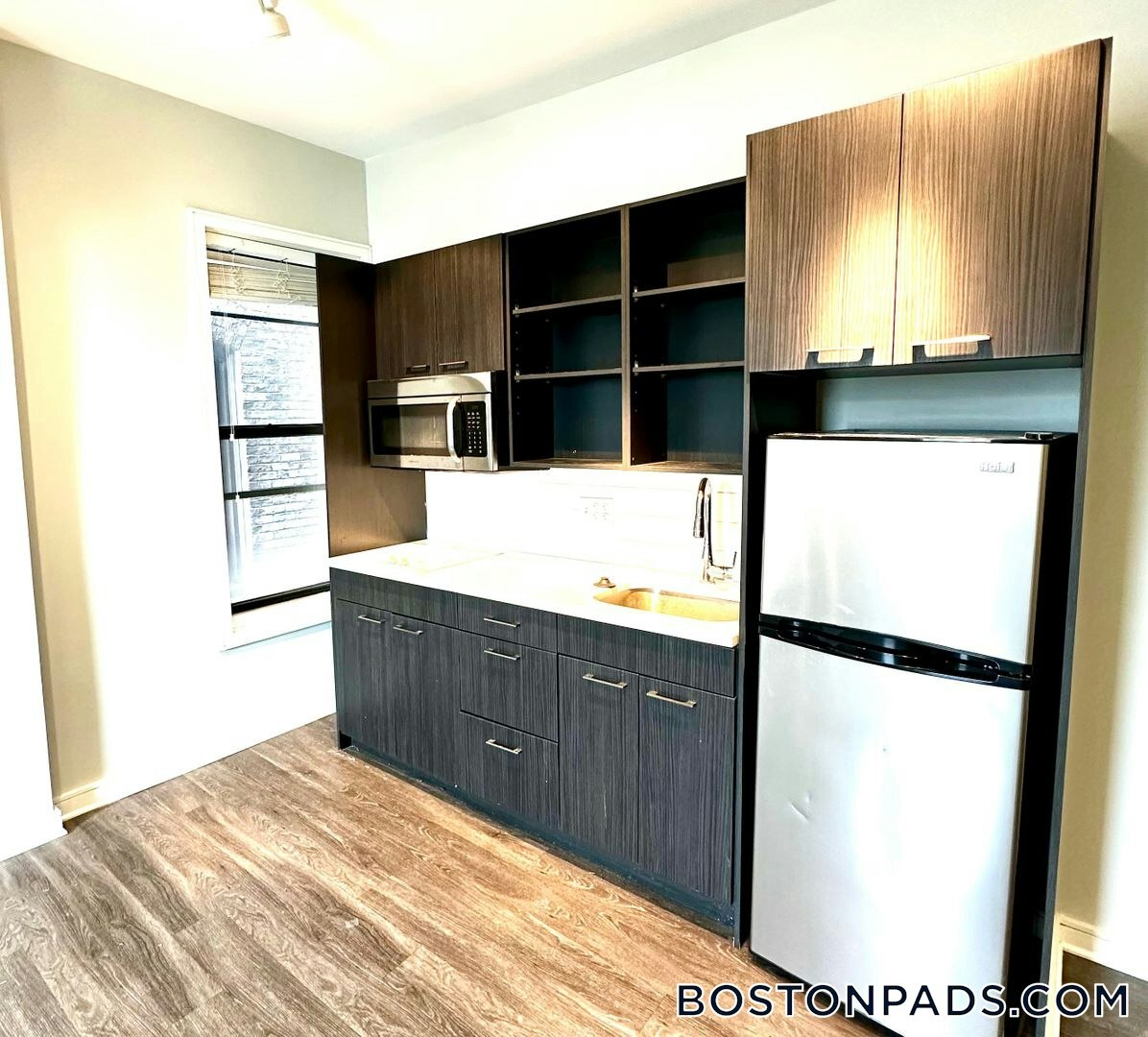 Building Photo - 82 Franklin St