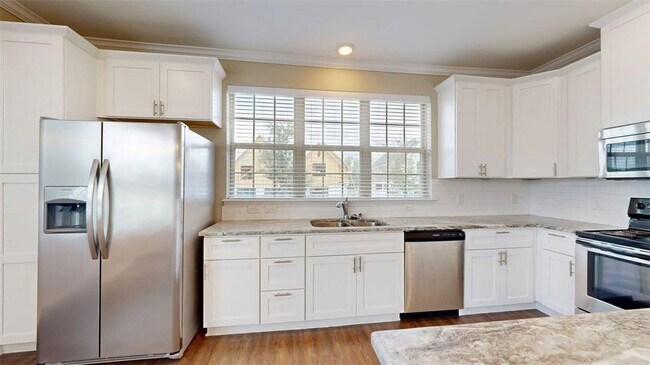 Building Photo - 2157 Big River St