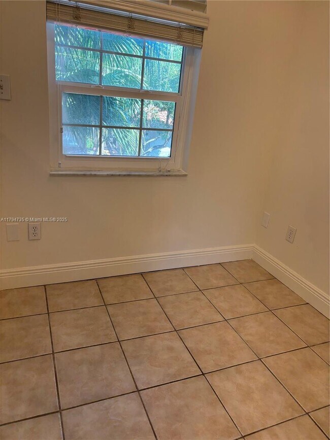 Building Photo - 11502 SW 149th Path