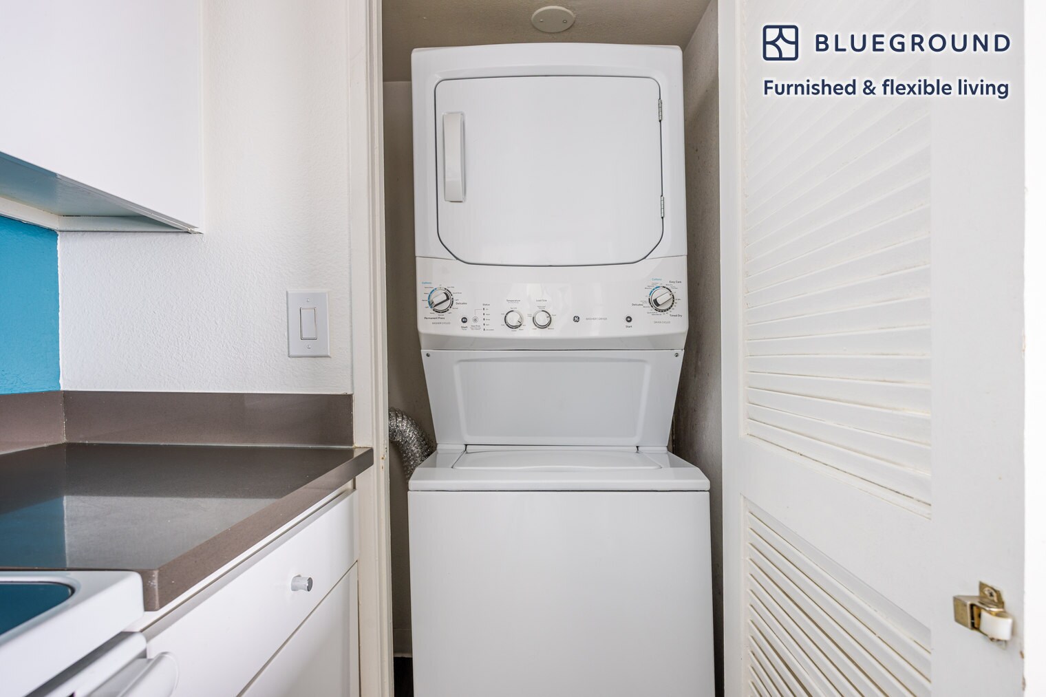 Building Photo - 10983 Bluffside Dr