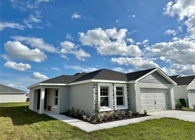 Building Photo - 35255 Crescent Creek Dr