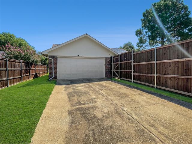 Building Photo - 4213 Avon Ct